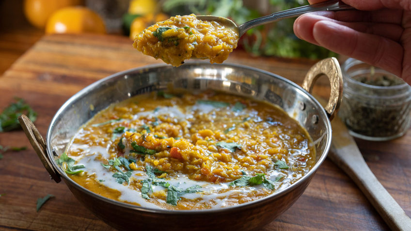 Quick and easy Indian red lentil dahl